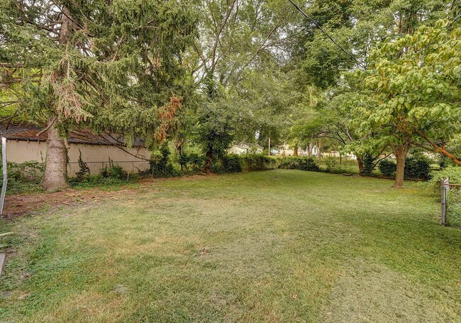 Foto del edificio - Beautifully maintained 3-bed 1-bath