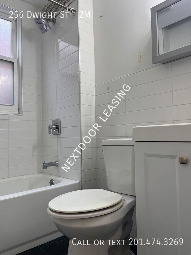 Photo - 256 Dwight St Apartment