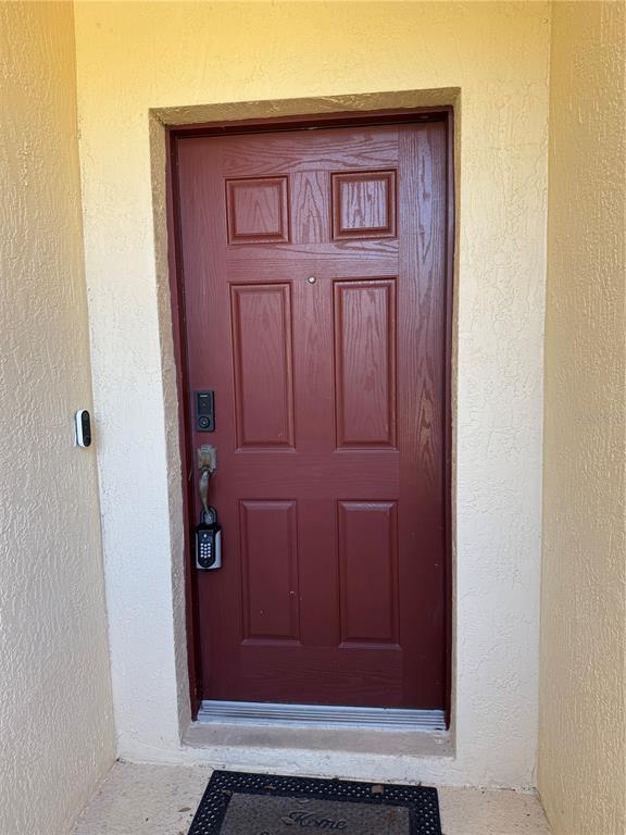 Foto del edificio - 559 Hiawatha Palm Pl