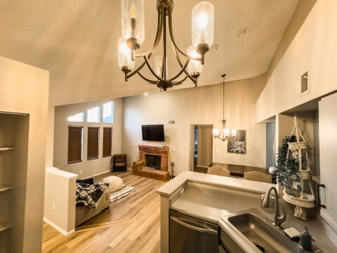 Foto del edificio - 4760 S Wadsworth Blvd