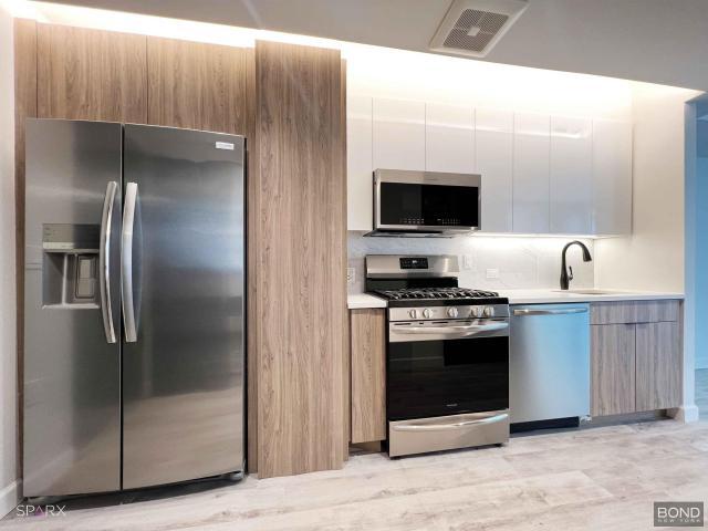 Foto del edificio - 0 bedroom in HOLLIS NY 11423