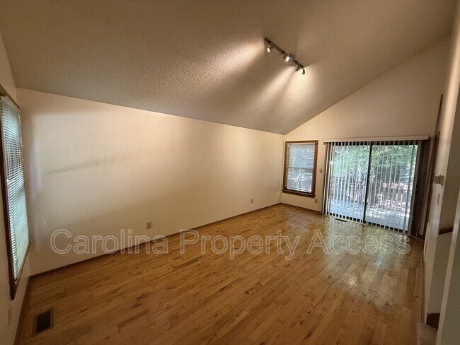 Foto del edificio - 113 S Peak Dr