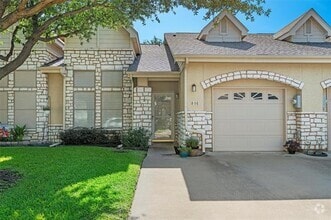 Building Photo - 816 Kitty Hawk Ln