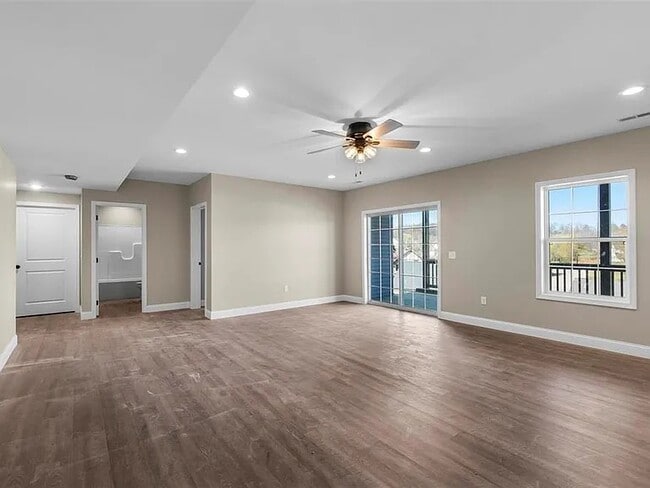 Building Photo - 3586 Mill View Crossing