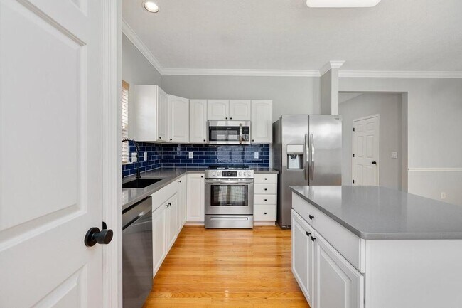 Foto del edificio - 7333 Althorp Way
