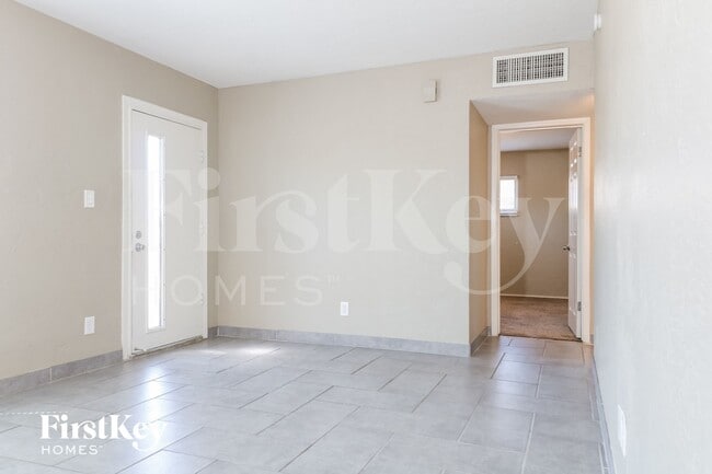 Building Photo - 8039 N 29th Ave