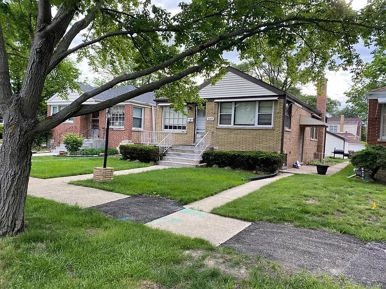 Primary Photo - 2307 S 11th Ave