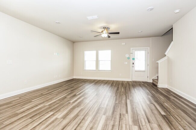 Foto del edificio - 7404 Blue Gable Rd