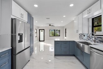 Building Photo - 1815 N 27th Ave