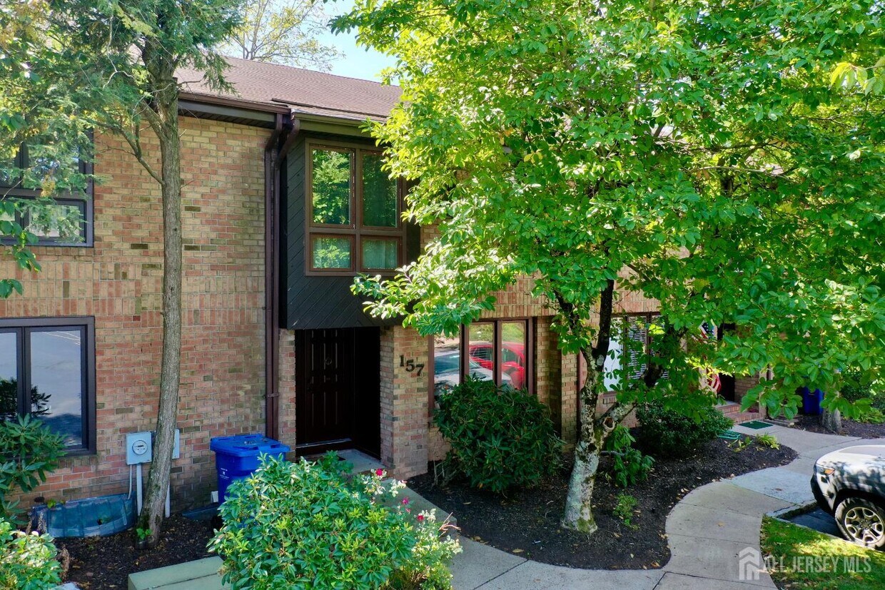 Foto principal - 157 Willowbrook Dr