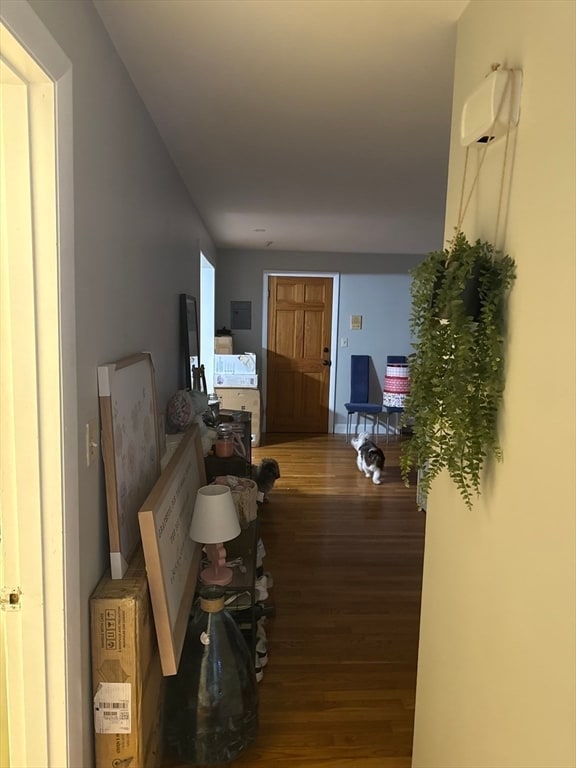 Building Photo - 516 Main St