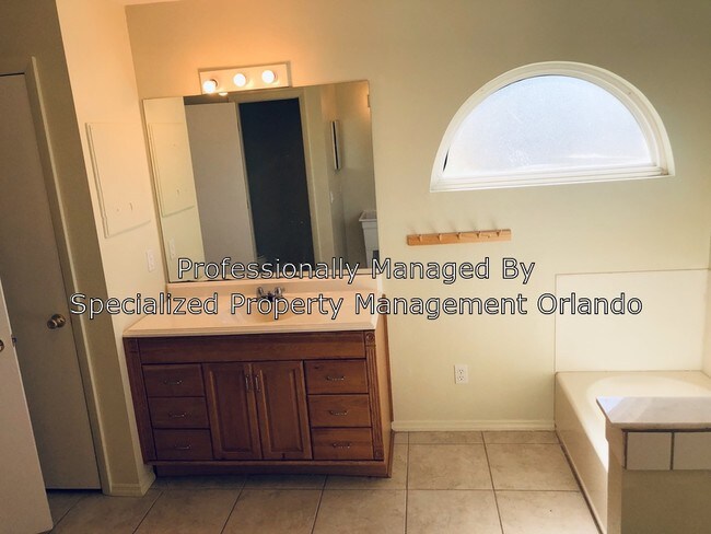 Foto del edificio - 1015 Tifford Ln