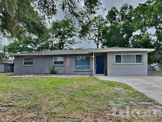 Building Photo - 3708 Lei Dr
