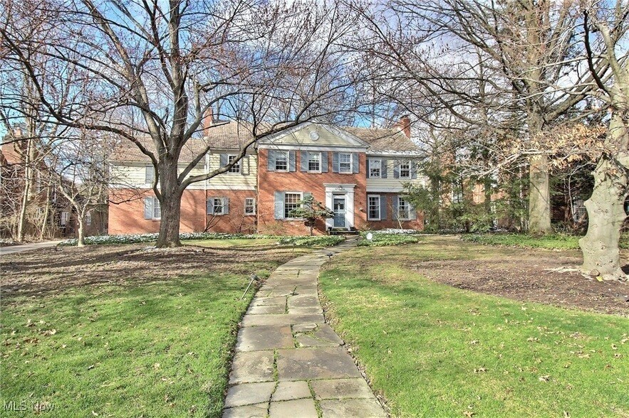 14575 Shaker Blvd Shaker Heights, OH 44120 – photo 1