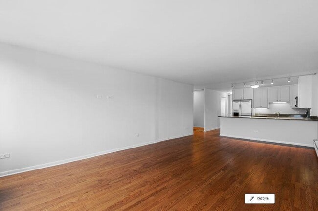 Building Photo - 1 bedroom in Chicago IL 60610