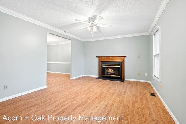 Building Photo - 3 br, 2.5 bath House - 1801 Deep Forest Trail