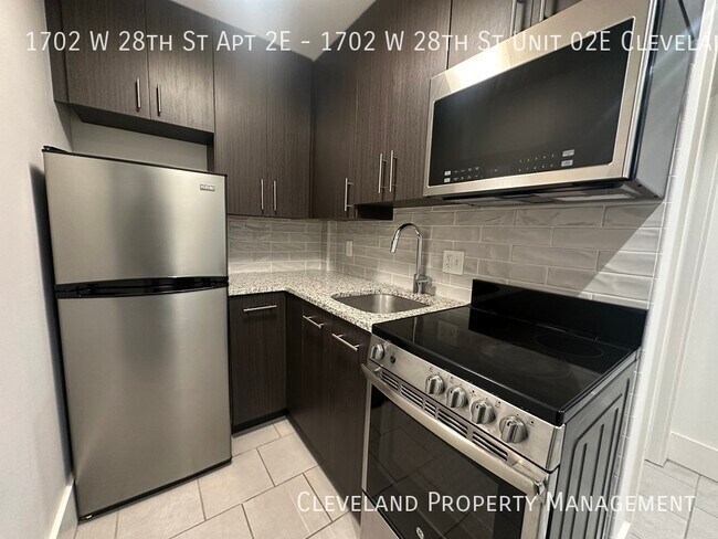 Building Photo - Modern Ohio City Studio Apartment