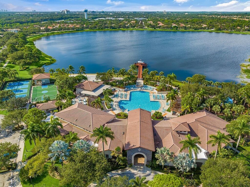 Foto principal - 631 Moondancer Ct