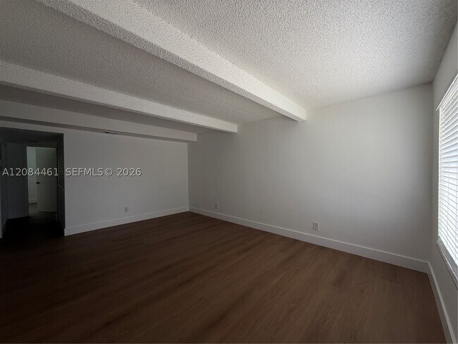 Foto del edificio - 1005 S Flagler Ave