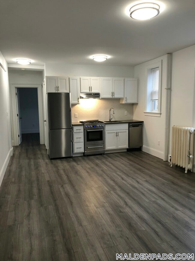 Building Photo - 475 Highland Ave