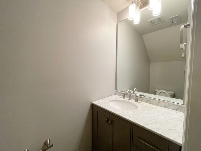 Foto del edificio - 2947 Castleberry Ct