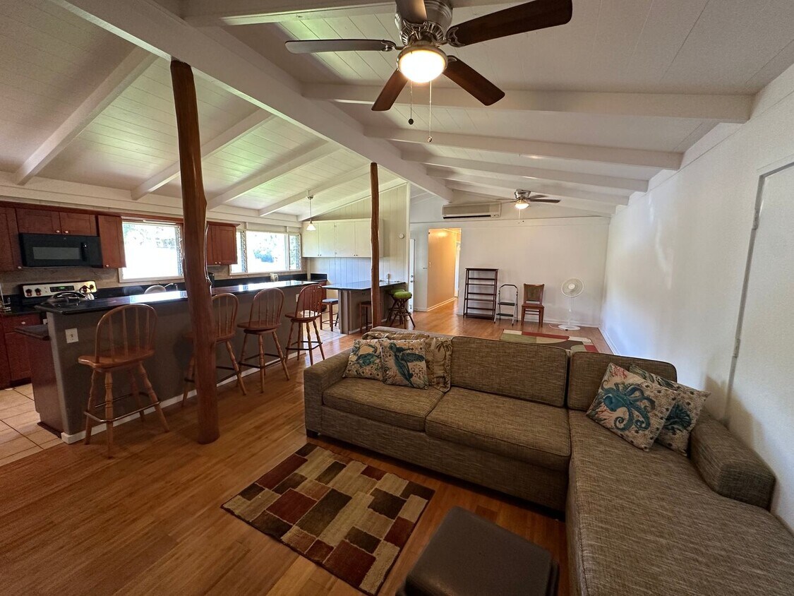Foto principal - Furnished pet friendly Pukalani Home