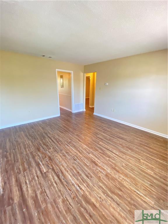 Building Photo - 122 Woodhouse Ln