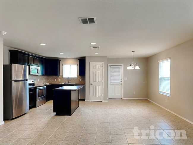 Foto del edificio - 10607 Noble Canyon