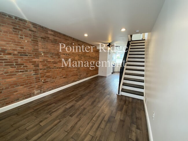 Building Photo - 119 N Glover St