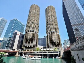 Building Photo - 300 N State St