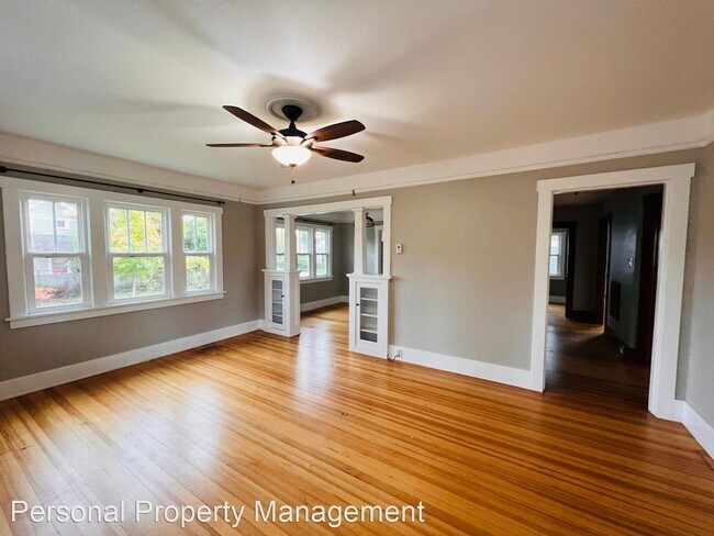 Building Photo - 2 br, 1 bath House - 3100 H St