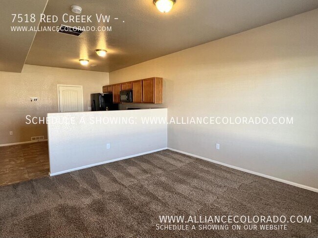 Foto del edificio - 7518 Red Creek View