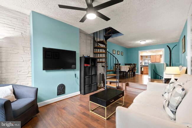 Building Photo - 1433 Patapsco St