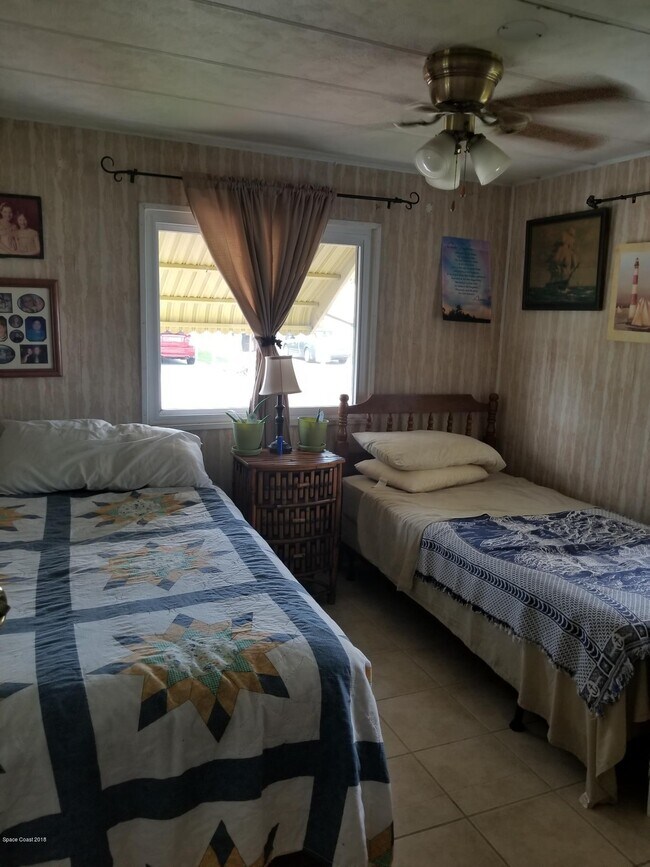 Foto del edificio - 197 Holiday Park Blvd NE