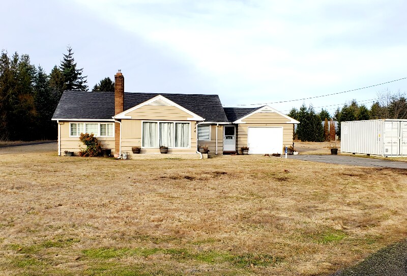 Primary Photo - 226 E Pole Rd