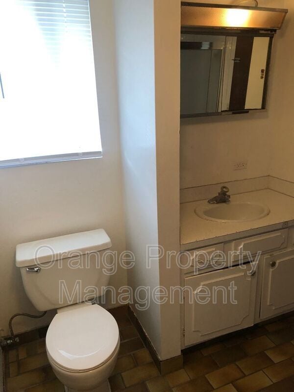 Building Photo - 4672 Harrison St