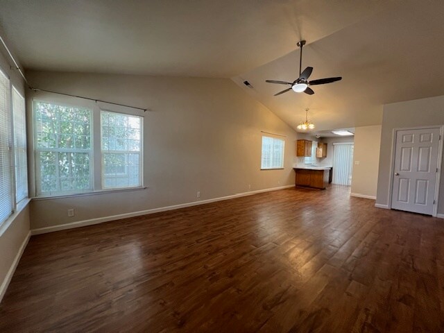 Foto del edificio - 1057 Windsor Way