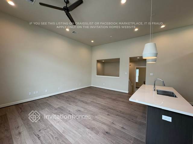 Foto del edificio - 714 Wilshire Brook Ln