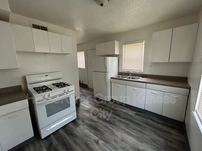 Foto del edificio - 9508 Harrison St