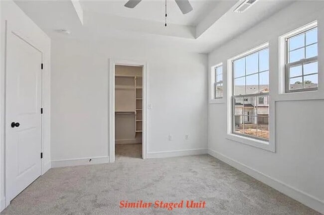 Foto del edificio - Stunning and Bright 3BR 2.5BA Townhome w/ 2-Car Garage • Quartzite Kitchen • Deck in Parkville