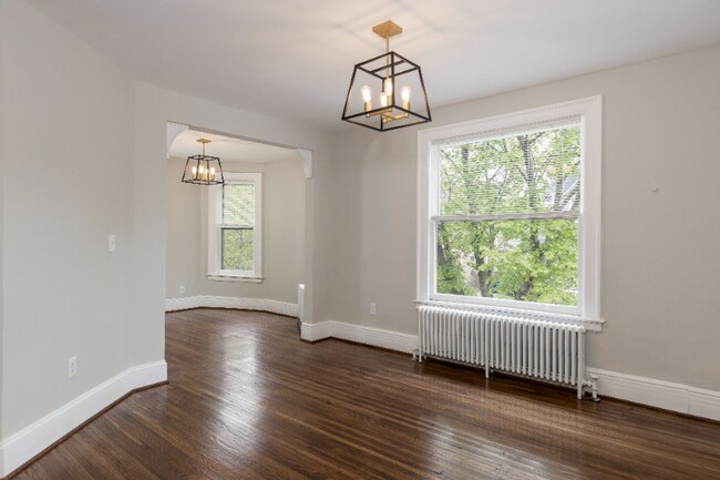 Building Photo - 448 Norwood Ave