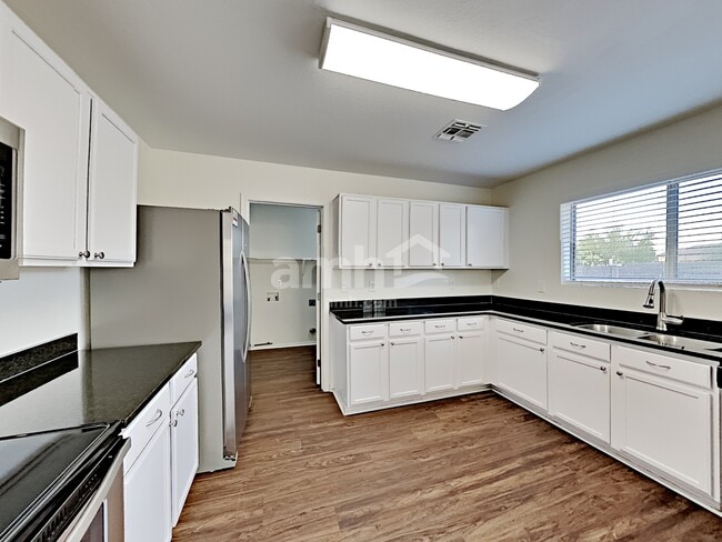 Foto del edificio - 11442 E Quarry Ave