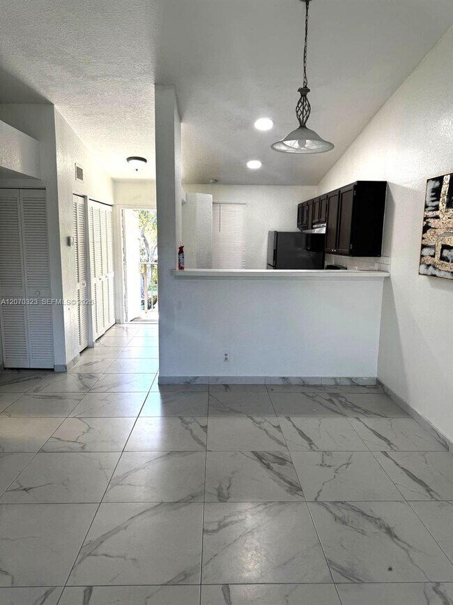 Foto del edificio - 3656 NW 91st Ln