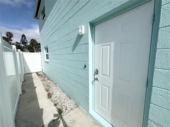 Foto del edificio - 117 140th Ave E