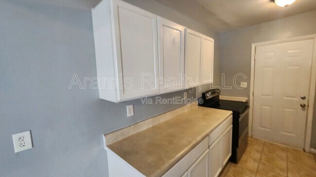 Foto del edificio - 248 Rosser St SW