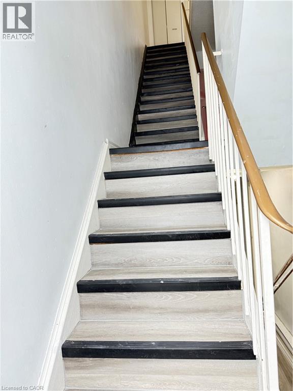 Building Photo - 121 Morgan Ave