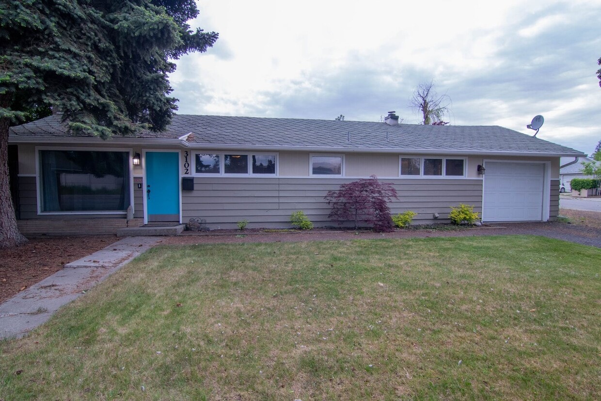 Foto principal - South Hill cute 2 Bed 1 Bath rancher with ...