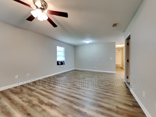 Building Photo - 4580 Hudnall Rd