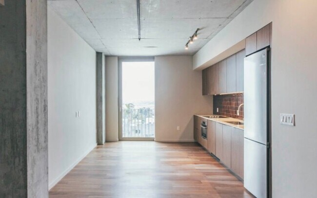 Foto del edificio - 2710 Third Ave