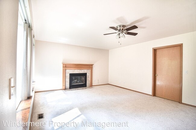 Building Photo - 4 br, 2.5 bath House - 26 Winesap Rd